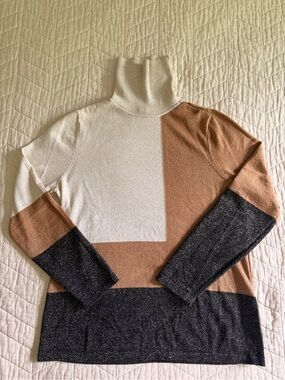 Chico's Colorblock Turtleneck Sweater in Cream, Tan & Black